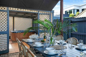 Brisbane Oasis+Spa tennis court